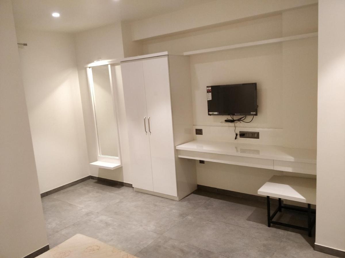 Hotel My Home Residency ナーシク エクステリア 写真
