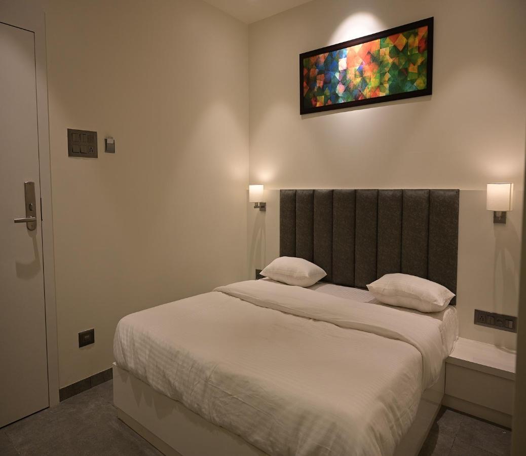 Hotel My Home Residency ナーシク エクステリア 写真
