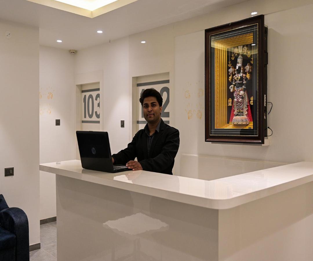 Hotel My Home Residency ナーシク エクステリア 写真